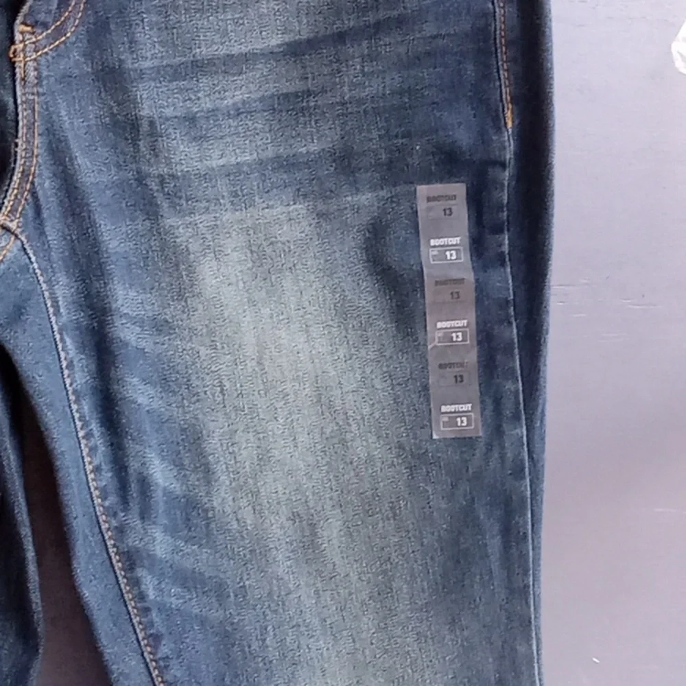 NWT So bootcut distressed jeans size 13 - Picture 3 of 6